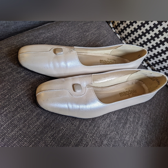 Magdesians 8 N leather white cream pumps retro low heel pearly wedding shoes - Picture 3 of 6